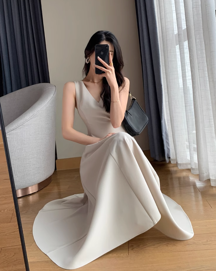 V-neck A-line long dress