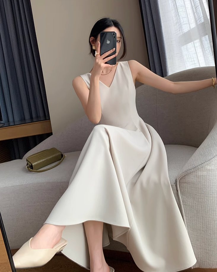 V-neck A-line long dress