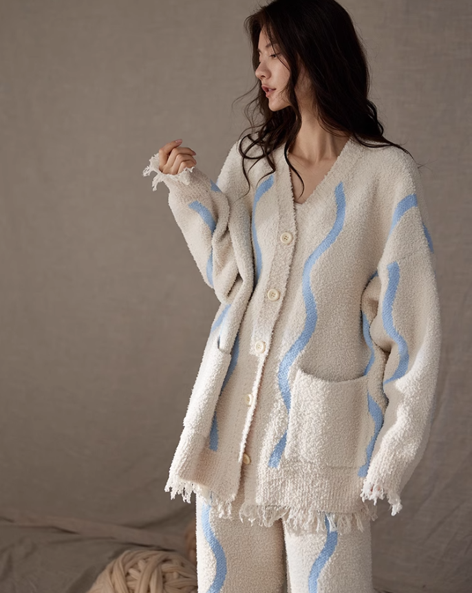 Shaggy knit room wear