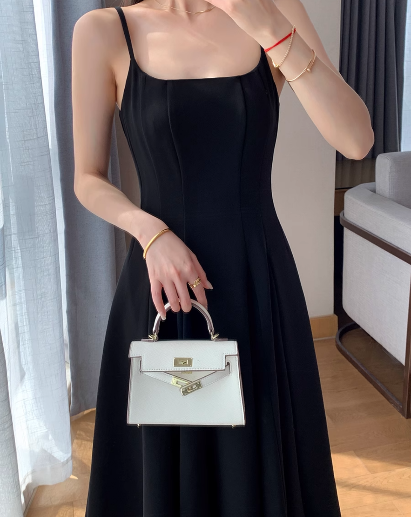 Elegant tight square neck dress (long sleeves)