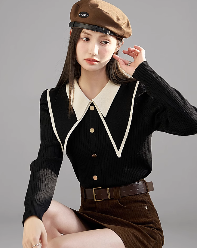 Double lapel knit tops