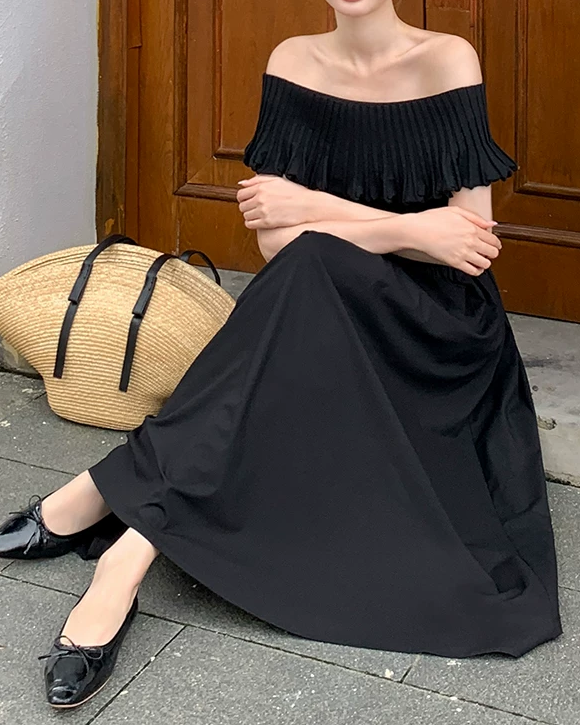 Wide leg pants &amp; tube top setup