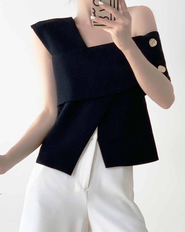 [Worn by RINA] One-shoulder french tops (White)