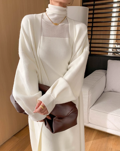 Hi-neck knit dress
