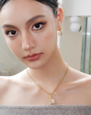 Crystal stone earrings & necklace