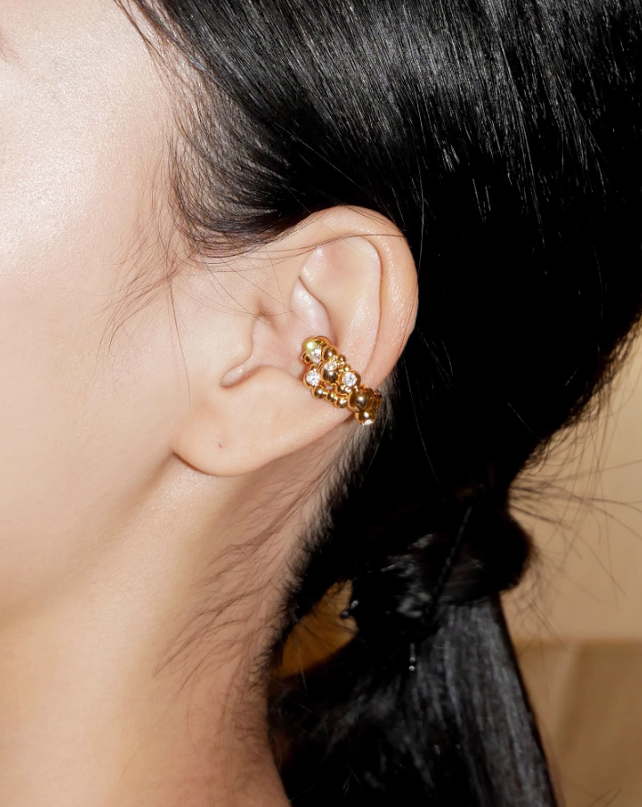 Bubble motif ear cuff