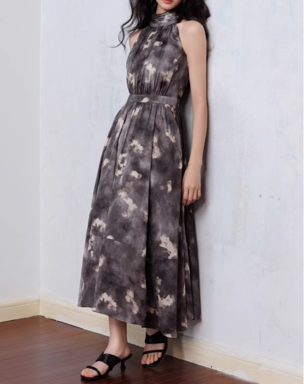 Halter neck fashionable dress