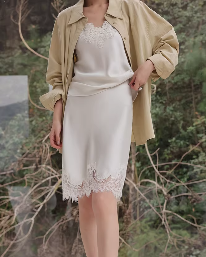 Misty White Luxe Satin Lace Set-up