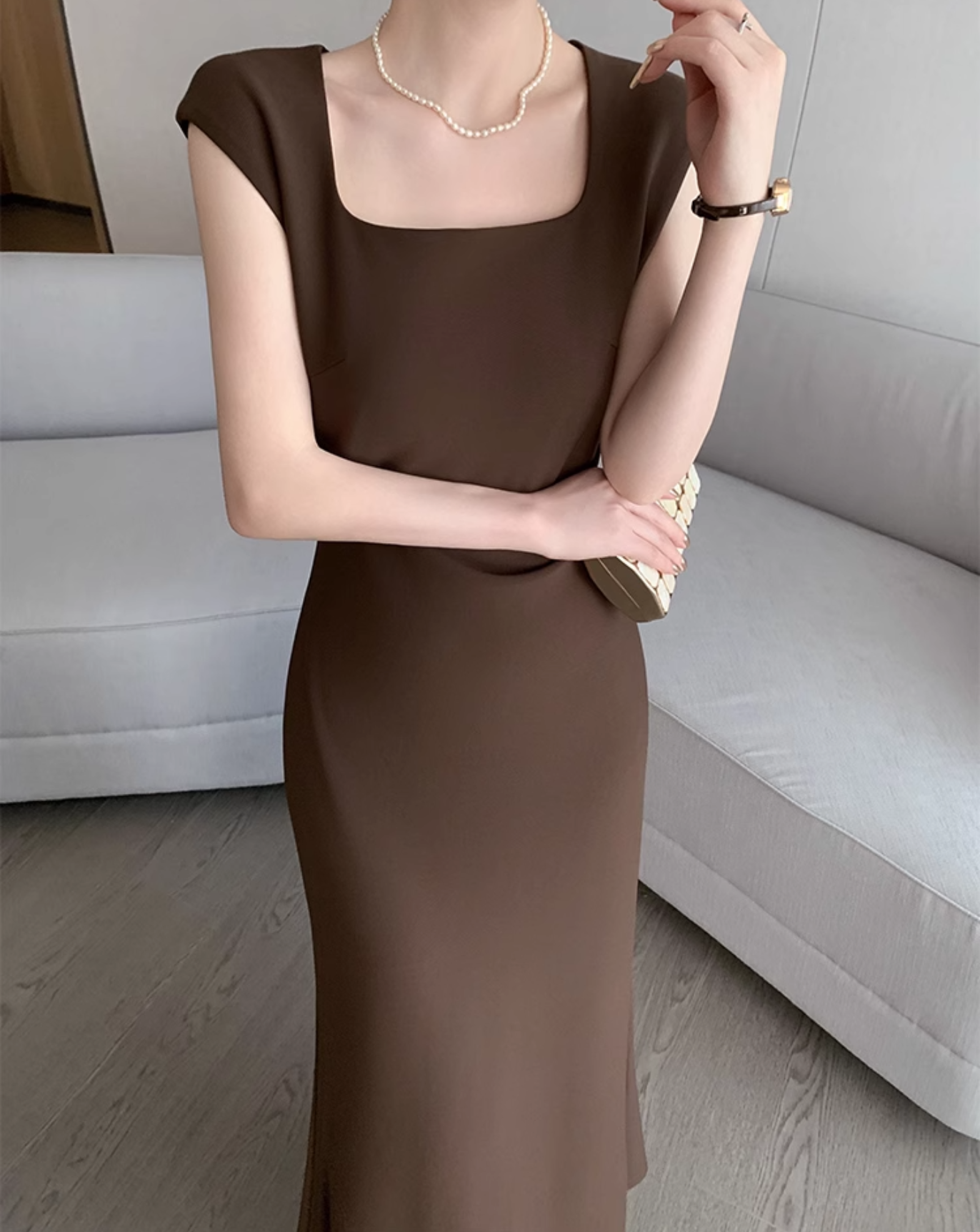 Elegant tight square neck dress (long sleeves)