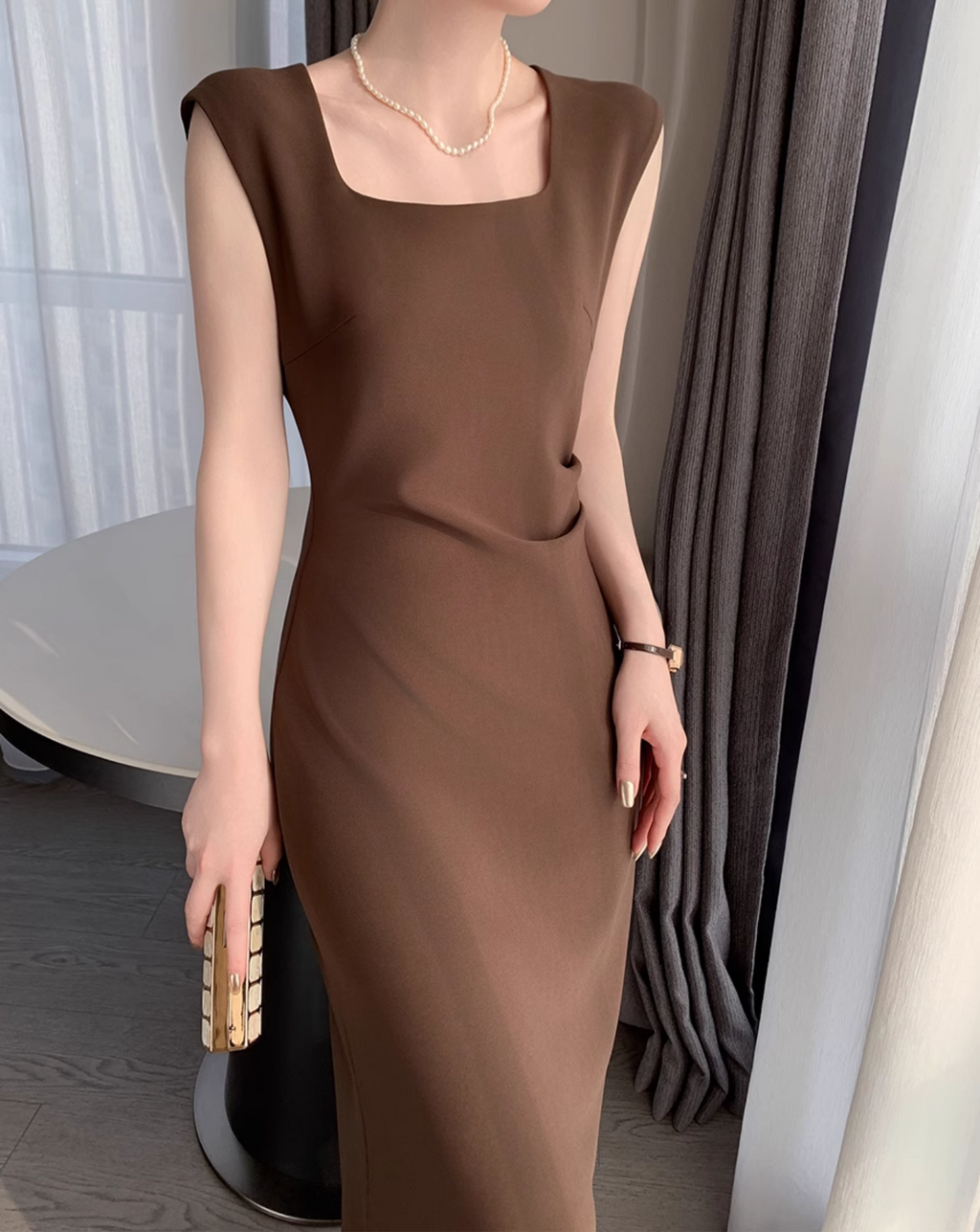 Elegant tight square neck dress (long sleeves)
