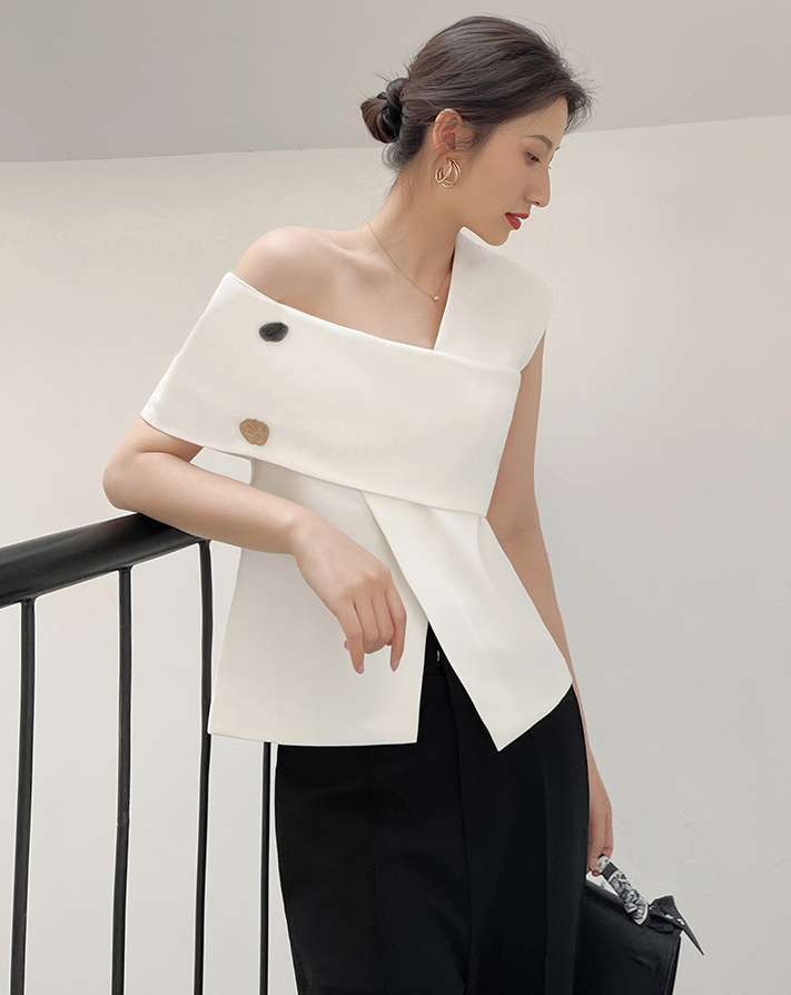 [Worn by RINA] One-shoulder french tops (White)