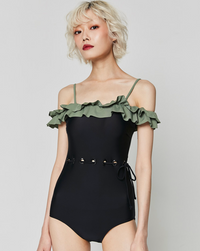 Chest frill ennui swimwear