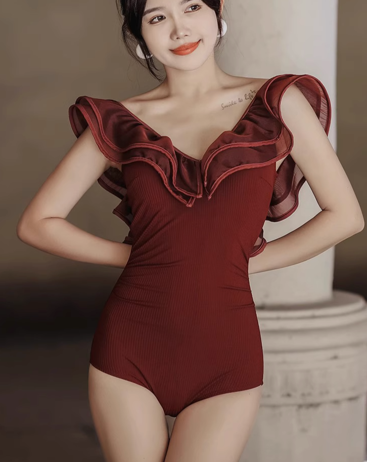 Red elegant swimwear