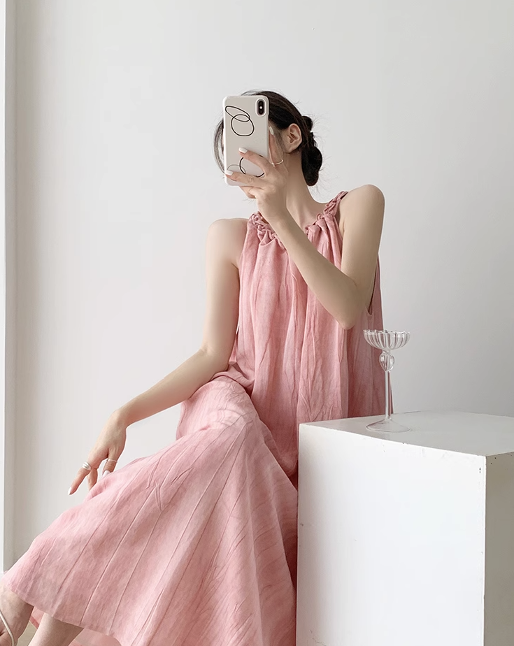 【 RINA着用 】Pink halterneck dress